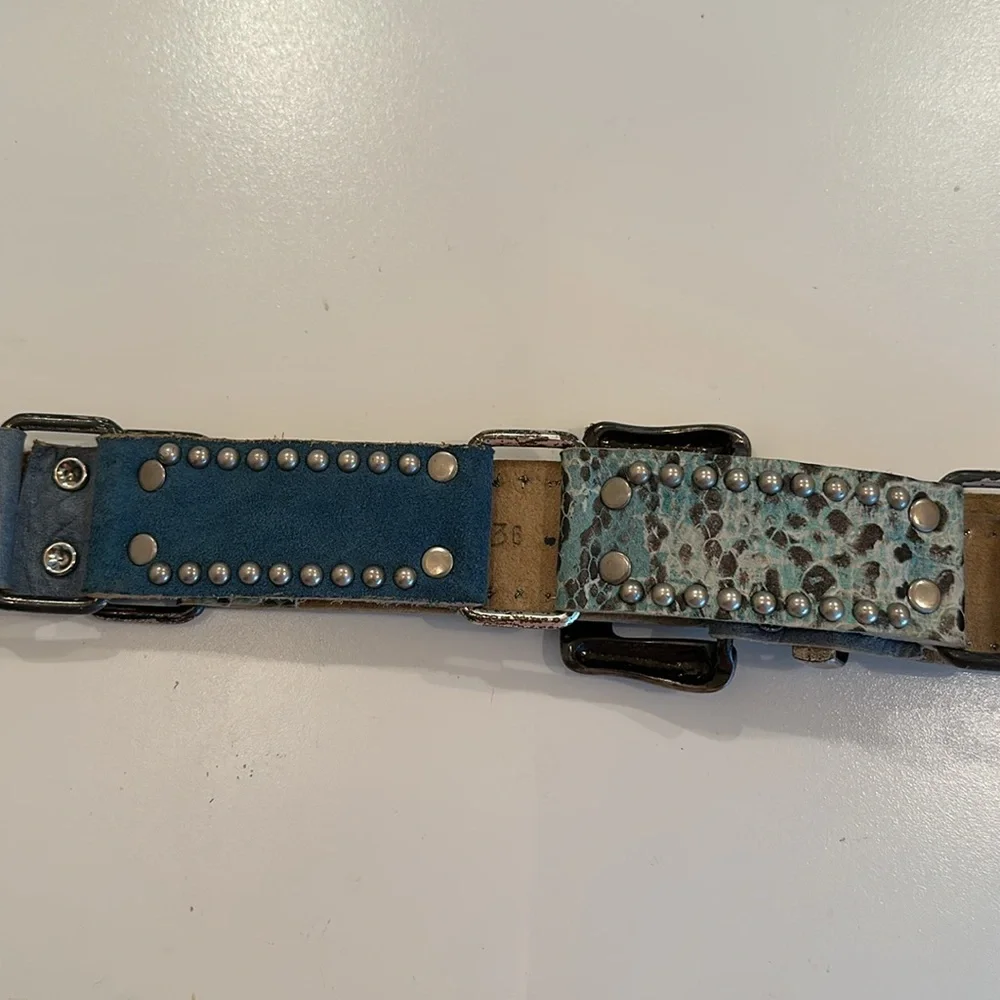 New Leatherock Suede and Leather Studded Blue Leather Belt. Size L36.